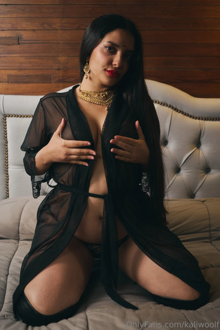 Worship the body of your goddess and show how devoted you are you ve 