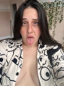 Do you like ahegao what do you think about it does it turn you on or