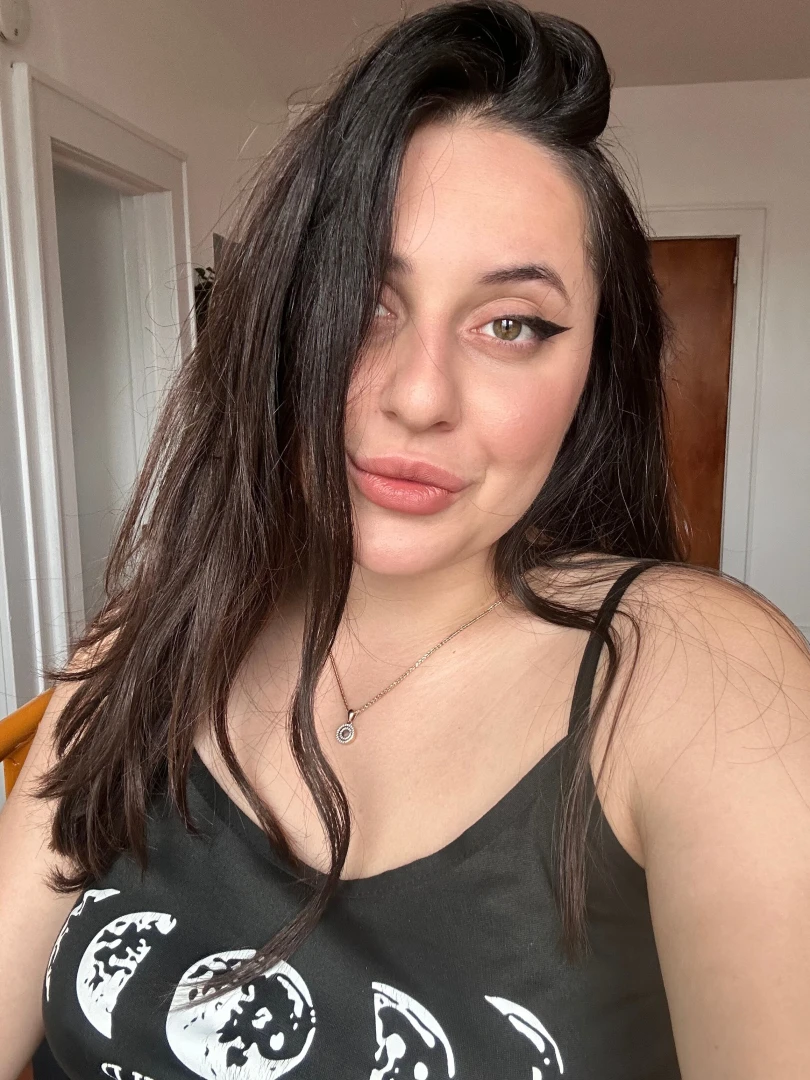 Morning quiet but there s always room for excitement how does your day 