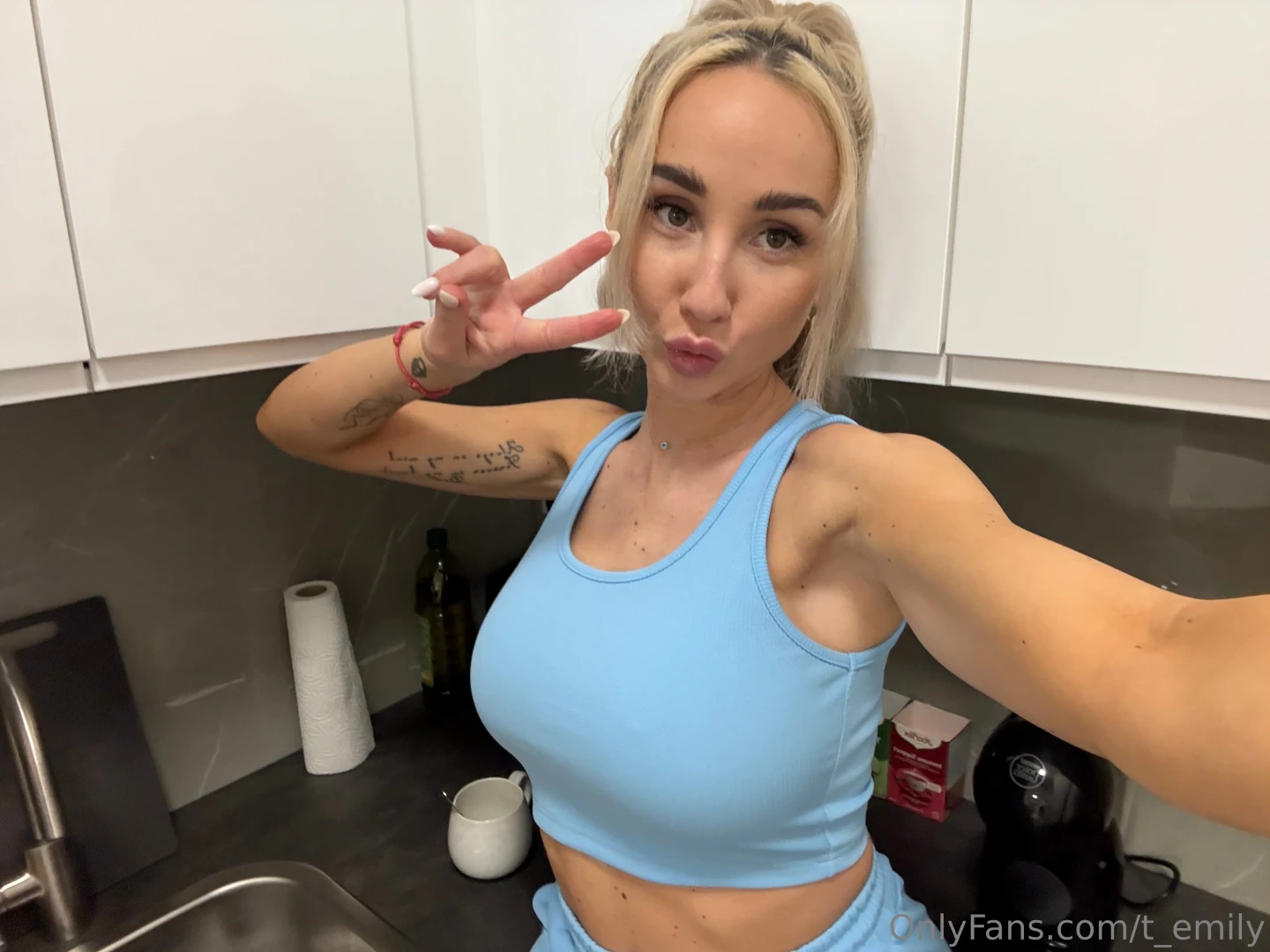 What do you guys think about hair on women dm me if that turns you on part 9 