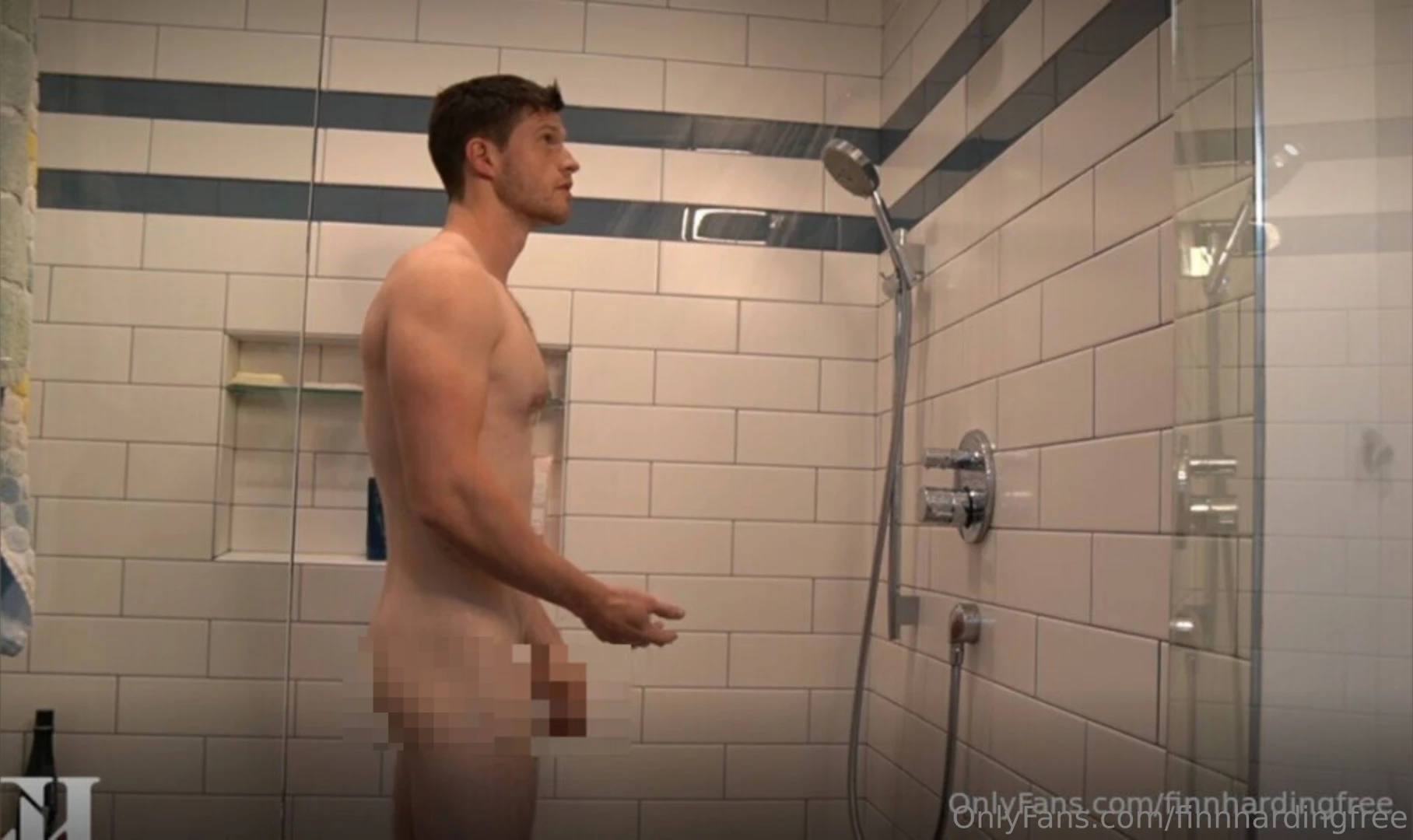 The water s freezing what would you do to warm it up i m here naked 