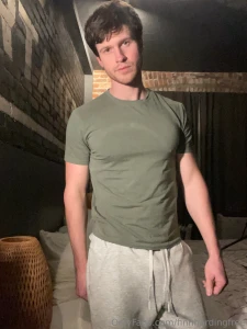 Spread your legs for me remember you can get all my content at my vip