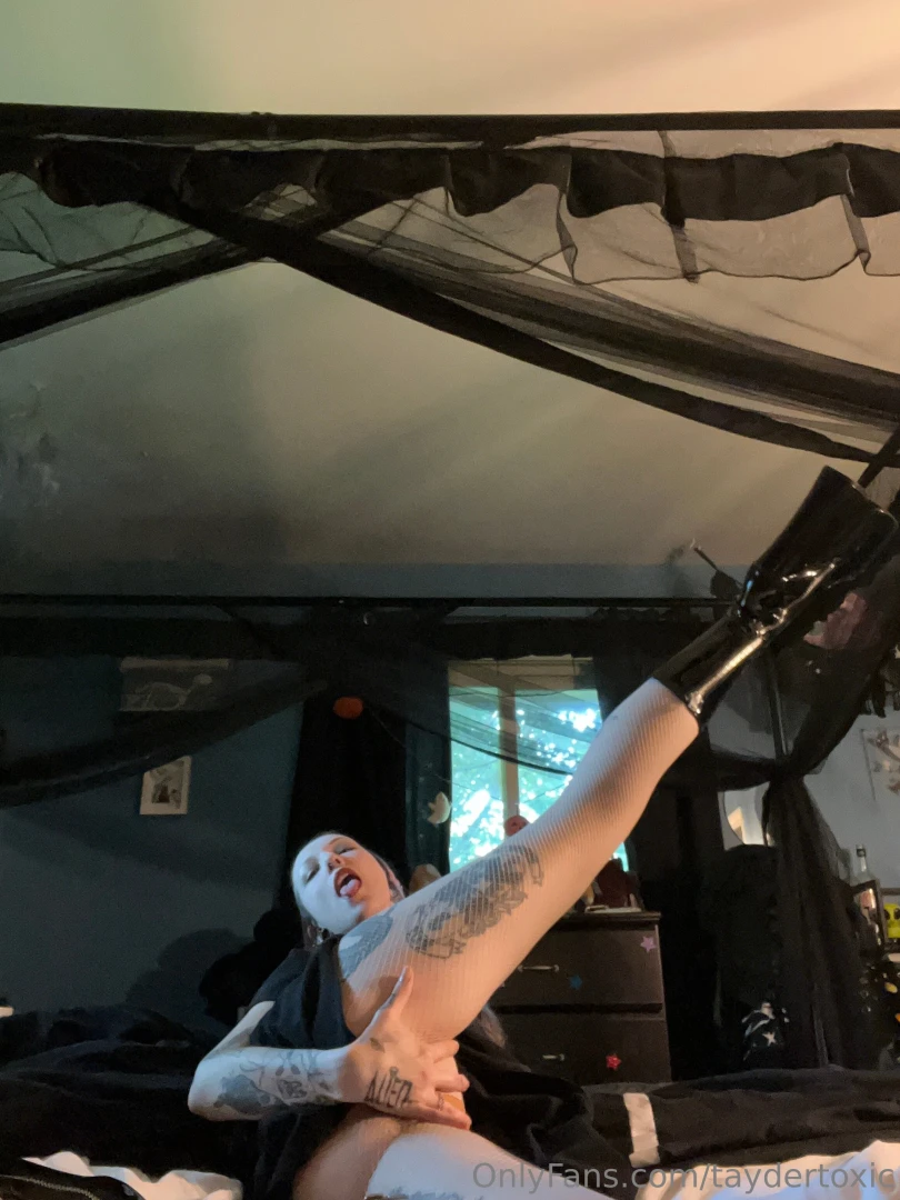 I need help getting out of this dress comment if you want what s part 1 