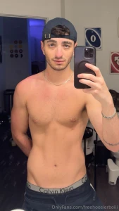 My torso looks so longgggg just like my c ck