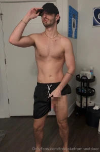 Help which swim trunks do i wear in hawaii i m going next week for my part 1