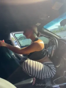 Waitinn for u in my car