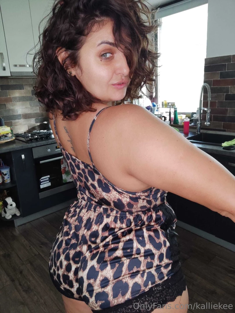 Daddy let s cum together dm me now tip 10 now for a bundle of my favvv 