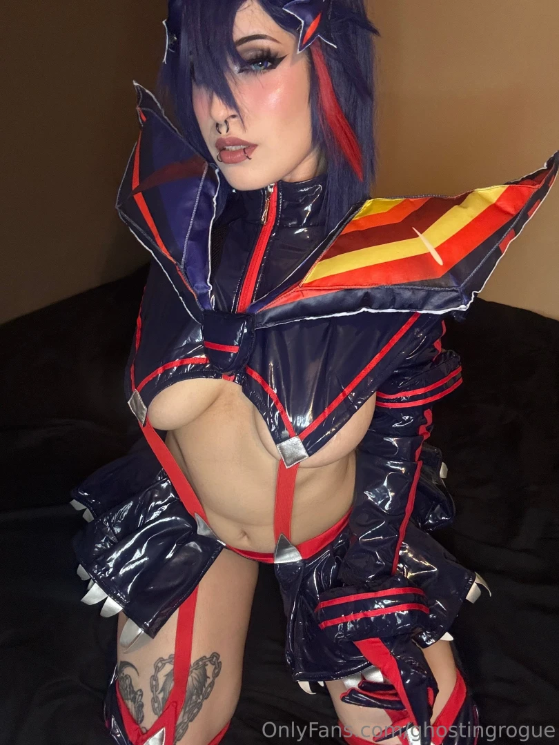 Totally have a super sweet video in this cosplay 