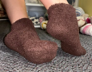 Get some customs from me or buy some socks - might do a deal part 1