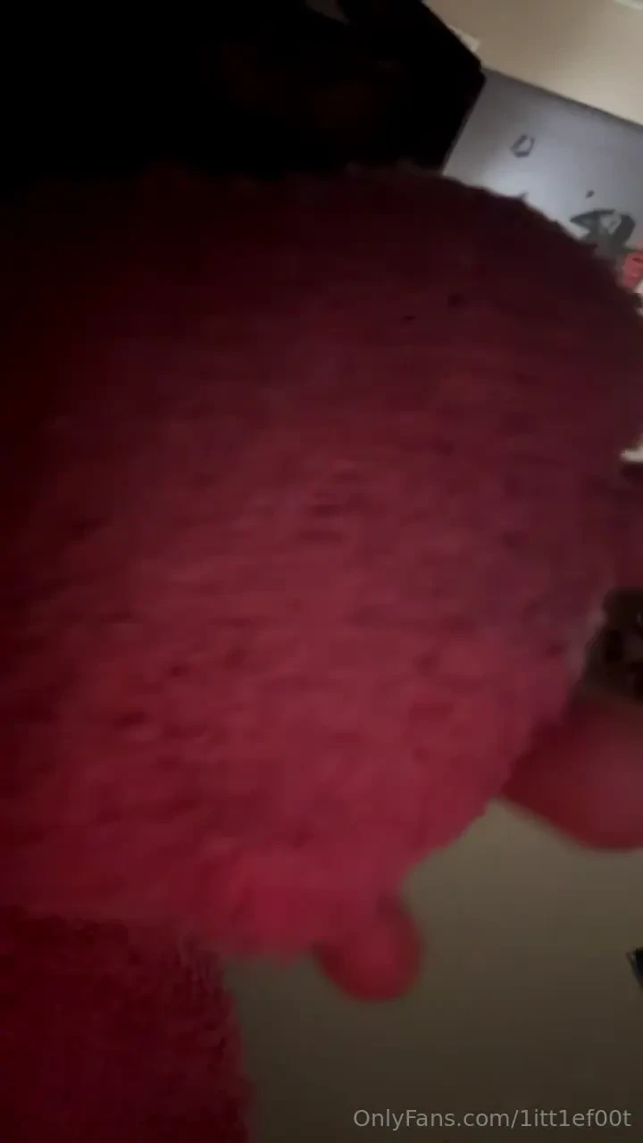 Some sock teasing for you 