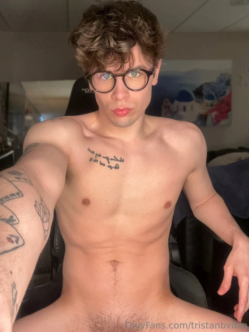 I m in your face wyd thank you guys for 1k 