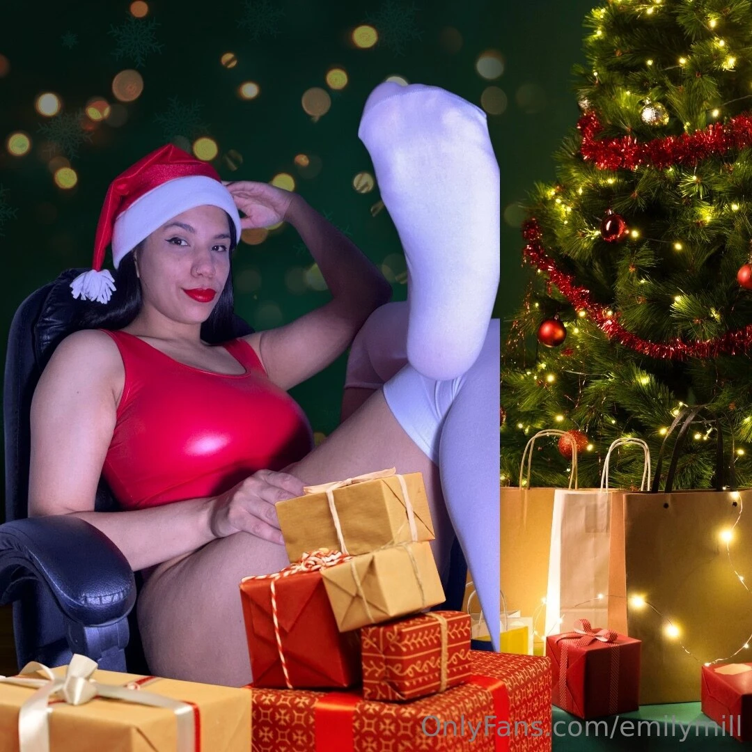 You can leave your christmas gift here and receive yours in your dm 