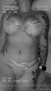 She bad i m badder i m active right now taking all request