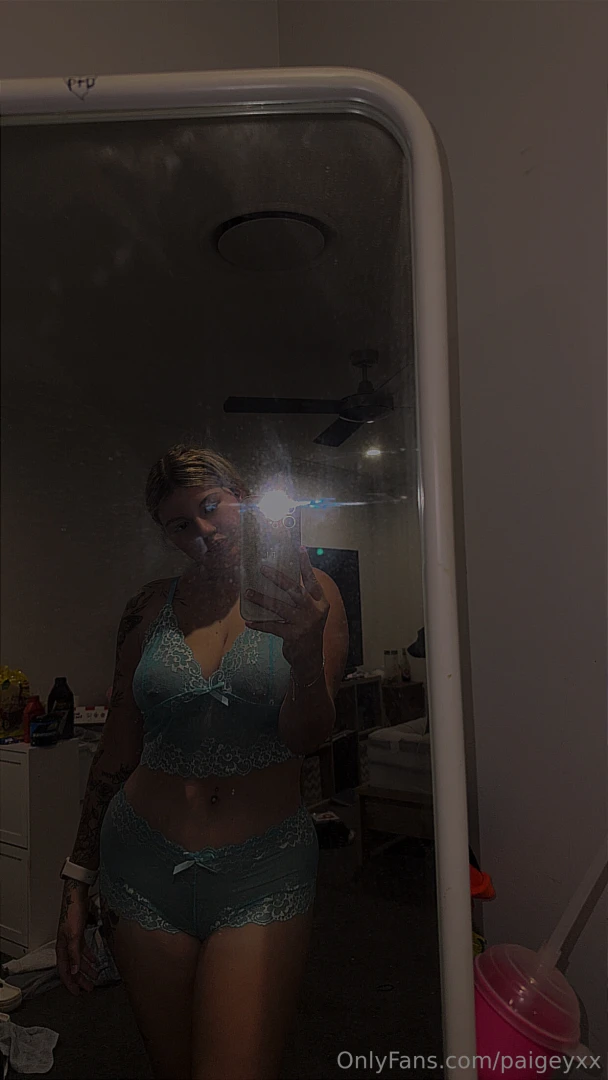 New messages with rebill on will get a free video last day to put your 