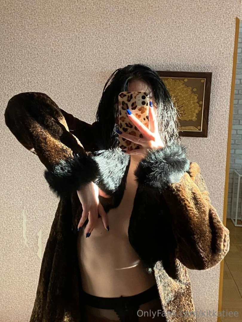 Oops i must have forgotten my bra if youre nice to me i will pull the 