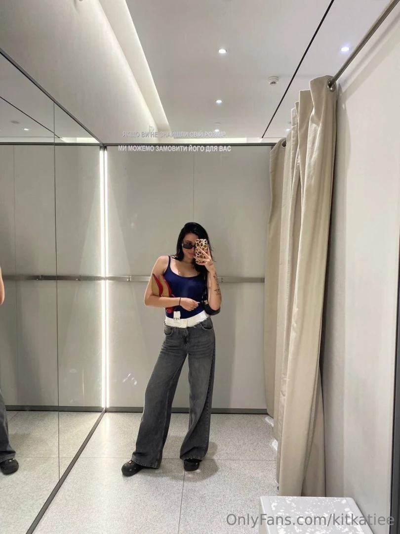 Time for a new outfit i dont actually go shopping that often but this part 2 