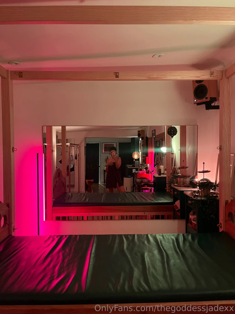 Would you prefer to be pegged in a gothic dungeon or chill vibe 