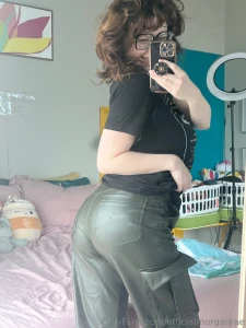 What kinds of thoughts distract you in the shower d