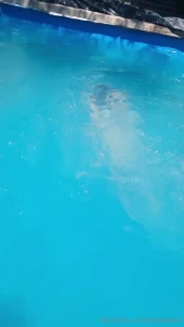 Watch these delicious videos playing in the water and enjoy like never