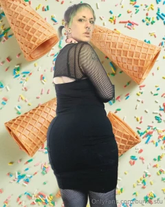 Bar night ice cream themed outfit how is everyone tonight part 2