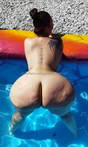 Que rico ser a pasar una tarde en la piscina y en la finca conmigo no part 3