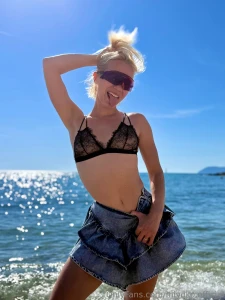 It s great to live by the sea i was walking and spontaneously decided