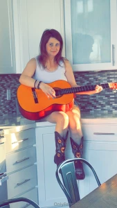 Do you want to see me topless you won t regret it you know the best