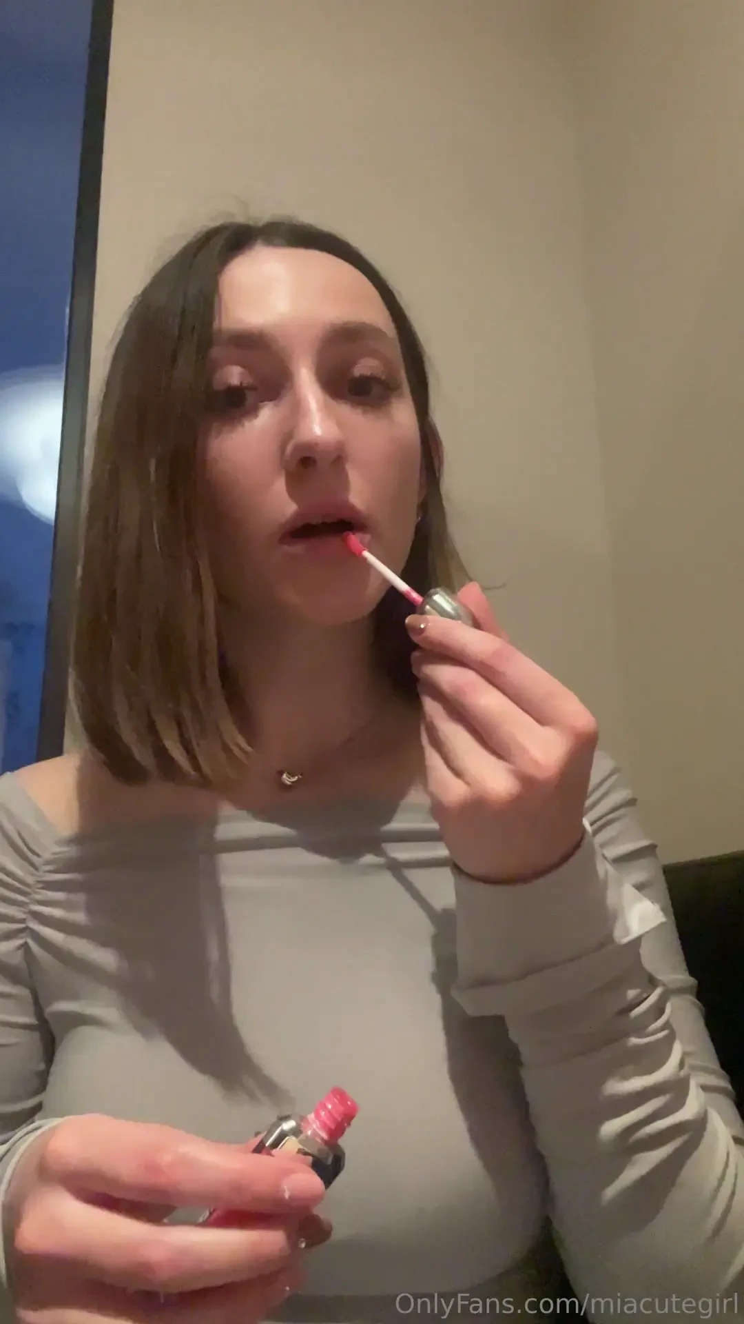 Does this lipstick look good on me 