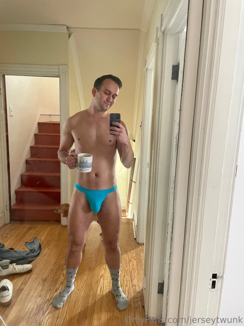 This thong from a sub is so comfortable 