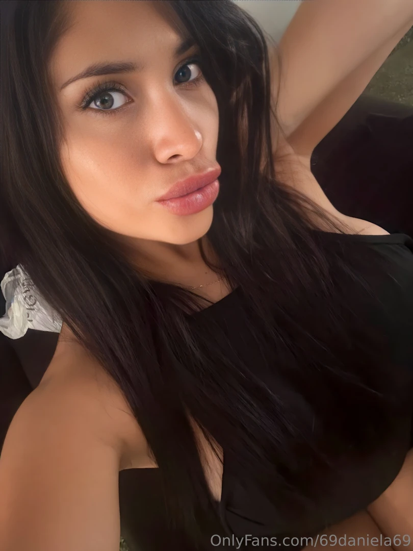 My lips send you a kiss but only if you leave a comment 