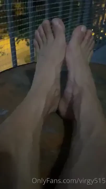 Feet feet 