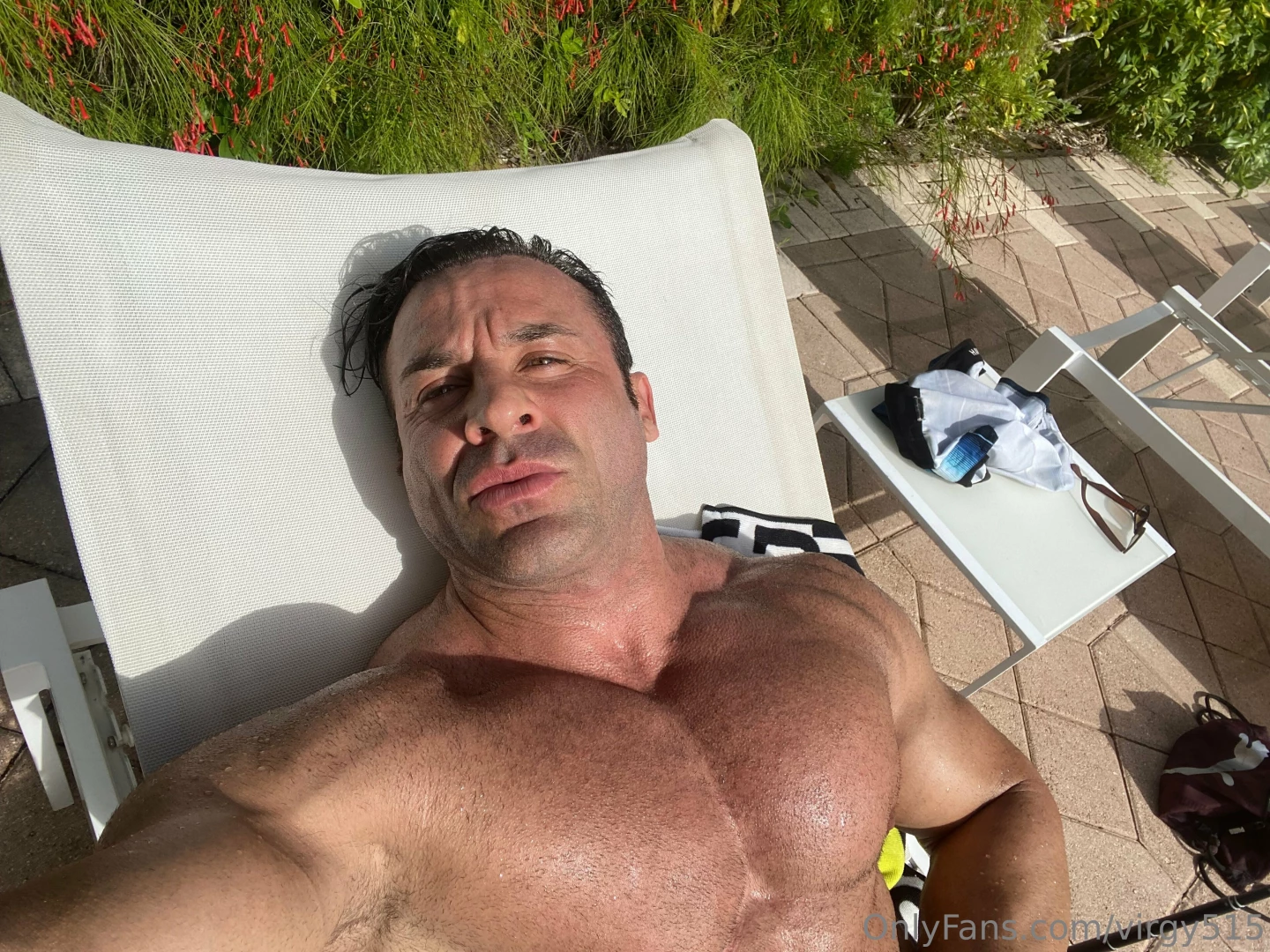 The sun makes me horny 