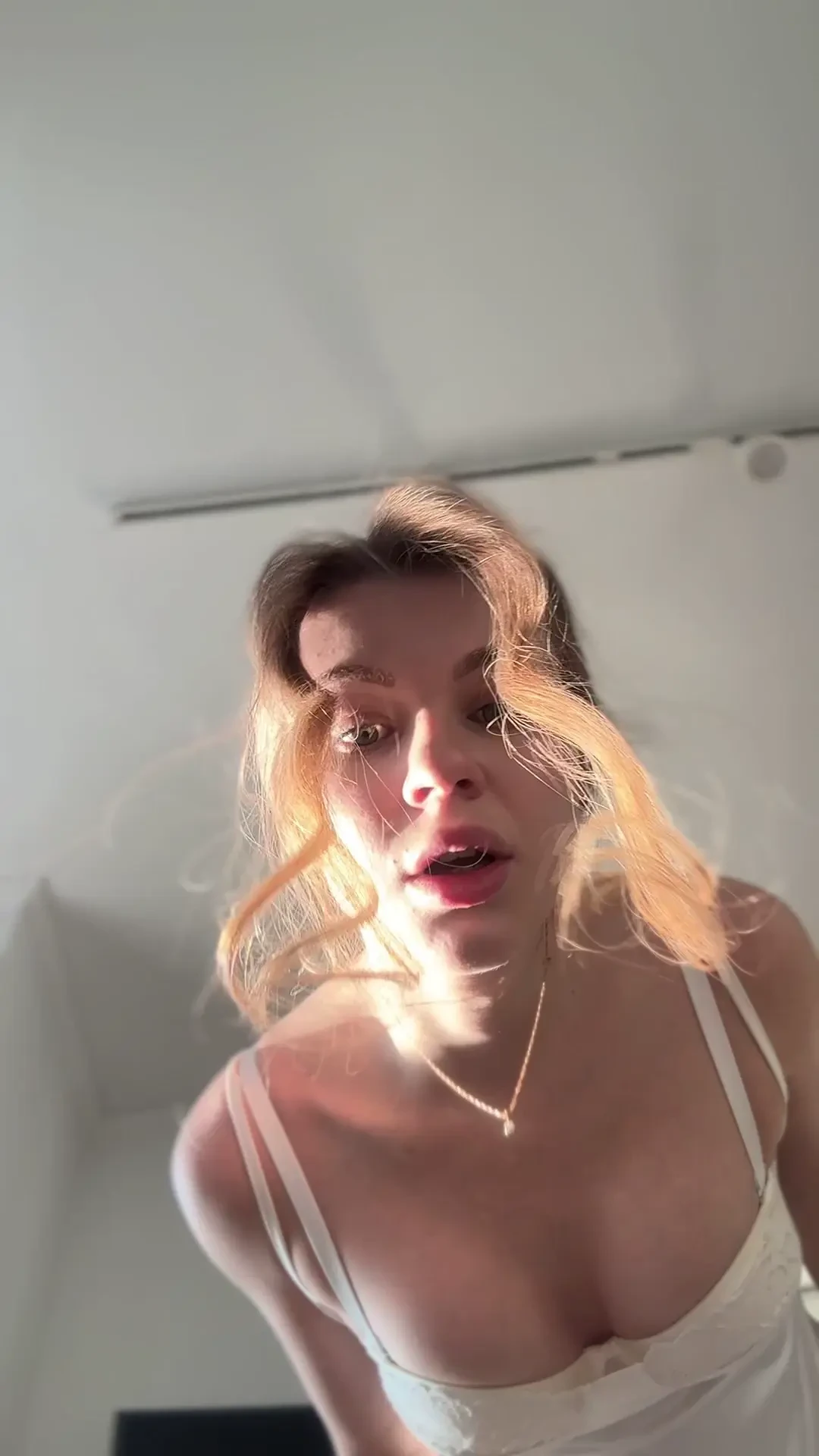 What a pretty face do you mind if i sit down 