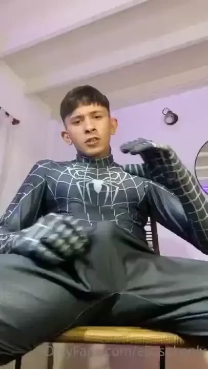 eliasokonly1 - Spiderman versi n tatuado caliente te puedo mostrar mis poderes 