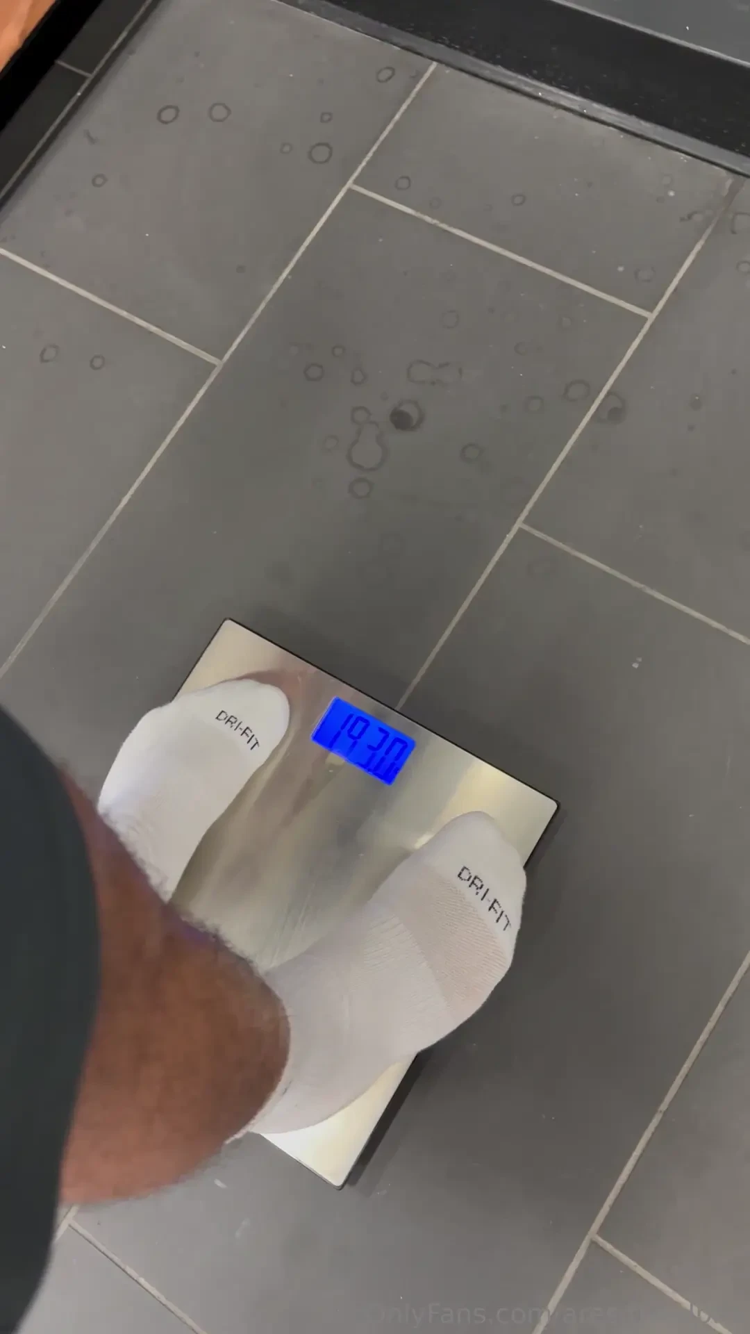 Stopped in at a gym getting thicker continuing on the road 