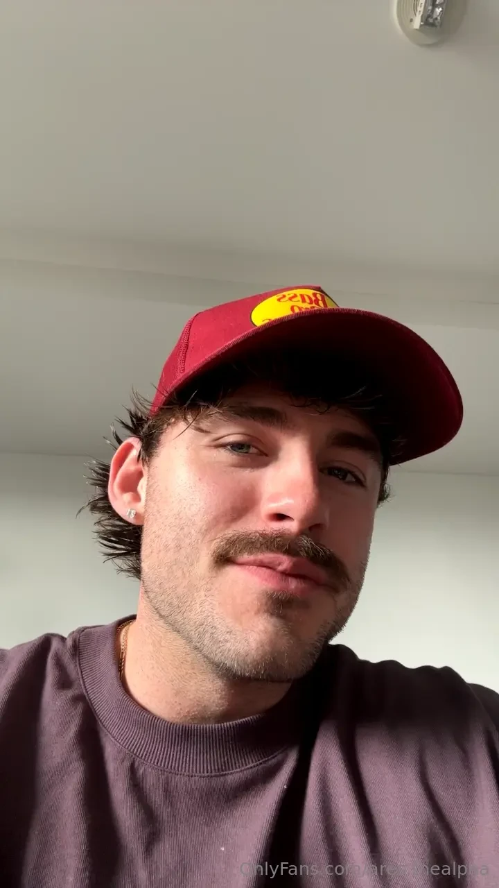 The smurk that cash rails you every night when your wife is gone 