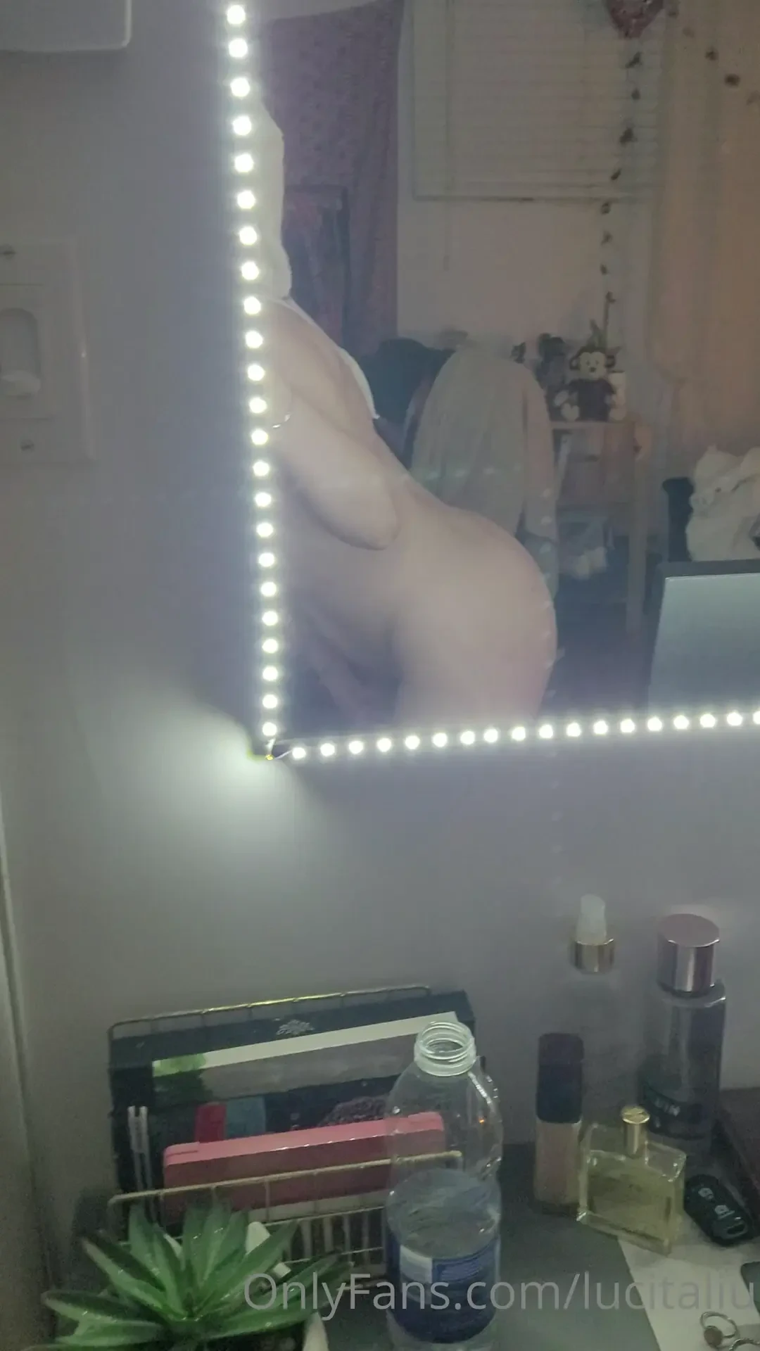 Je sors de la douche et j ai bien envie de me faire jouir ce soir 