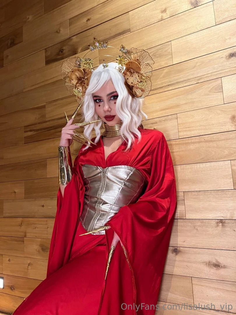 They say red is a turn-on shall we test it 