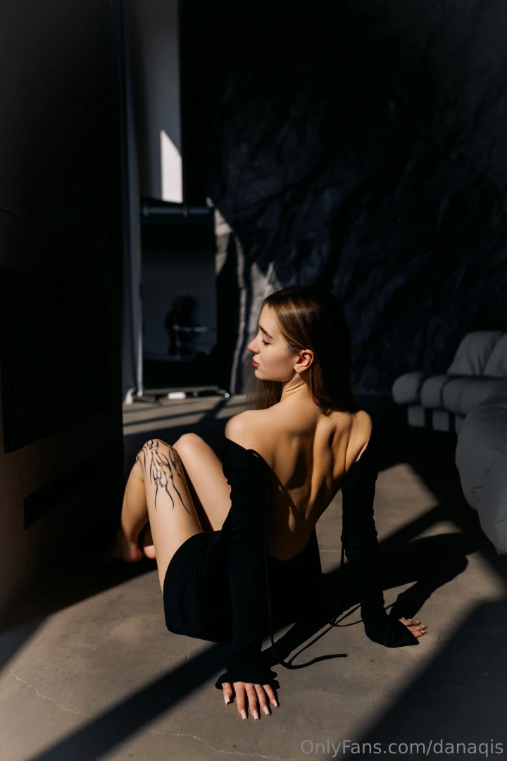 Mysterious i am today but that doesn t change the fact that i m bored 