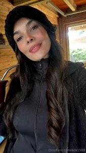 Someone to warm up this cold winter