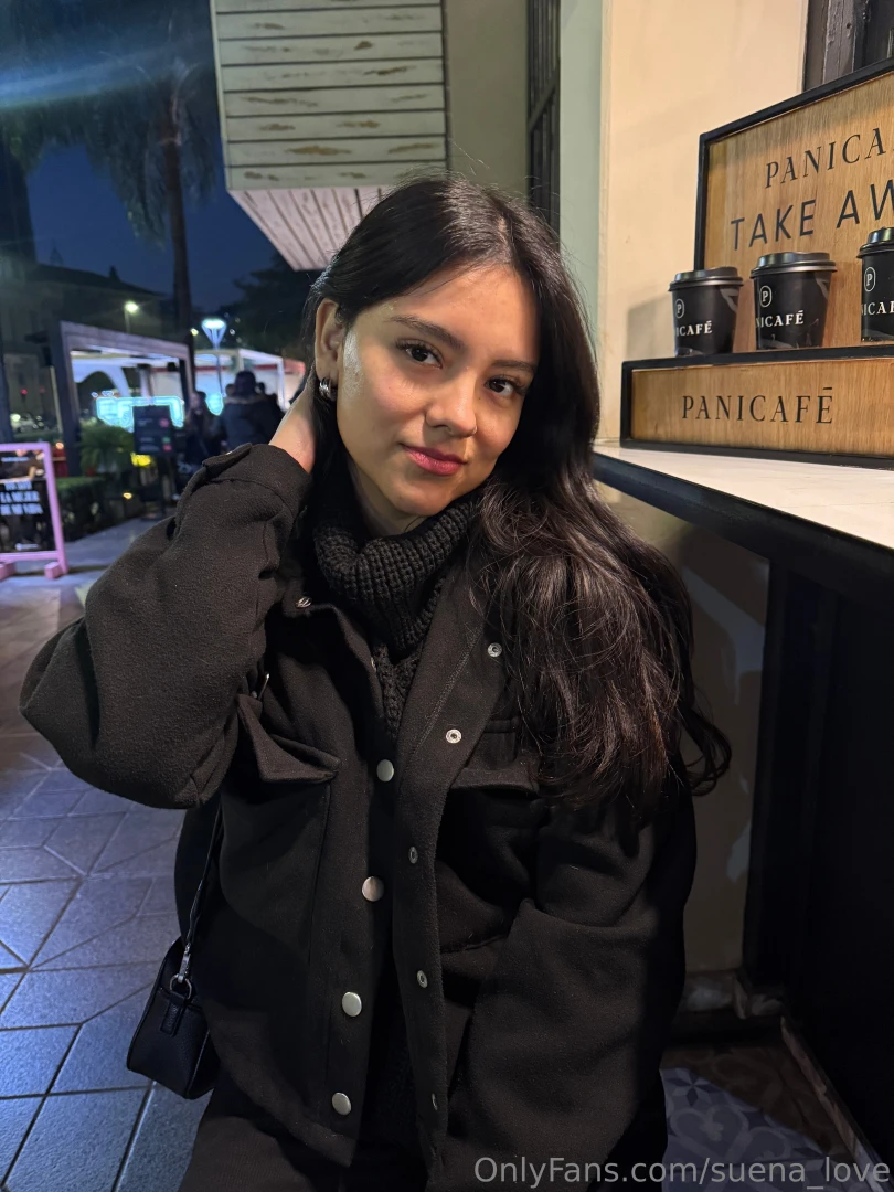 You know a cup of hot chocolate on a not-so-warm evening is something 