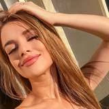 ❣️𝘔𝘌𝘓𝘈𝘕𝘐𝘌❣️