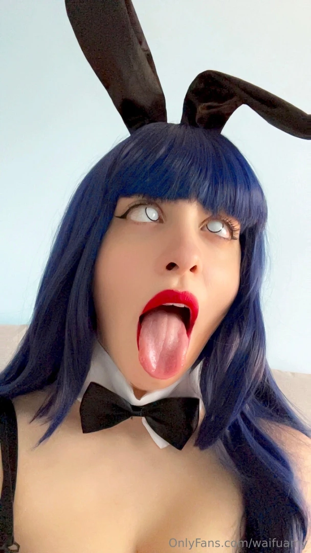 I posted on feed 2 vids with my aheago face go to my vip page for more 