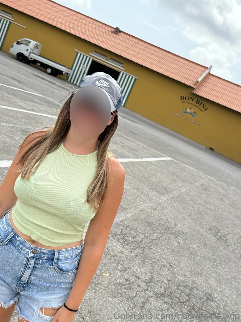 Where in the world is mrs a day 11 cura ao island tour distillery part 1 