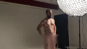 Algunos ya lo vieron pero lo dejo por aqui making off de la sesion de