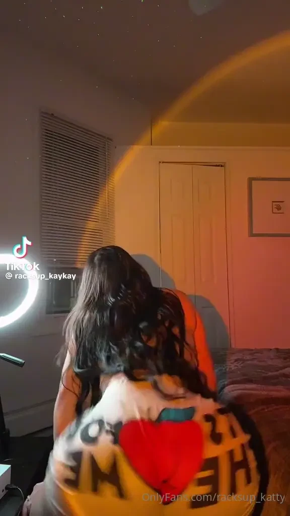I love twerking this ass daddy 