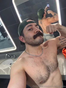 Had a nasty little pump today find me in the locker room after