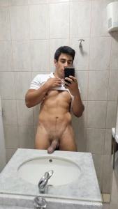 En vez del lavamanos que sea tu lengua