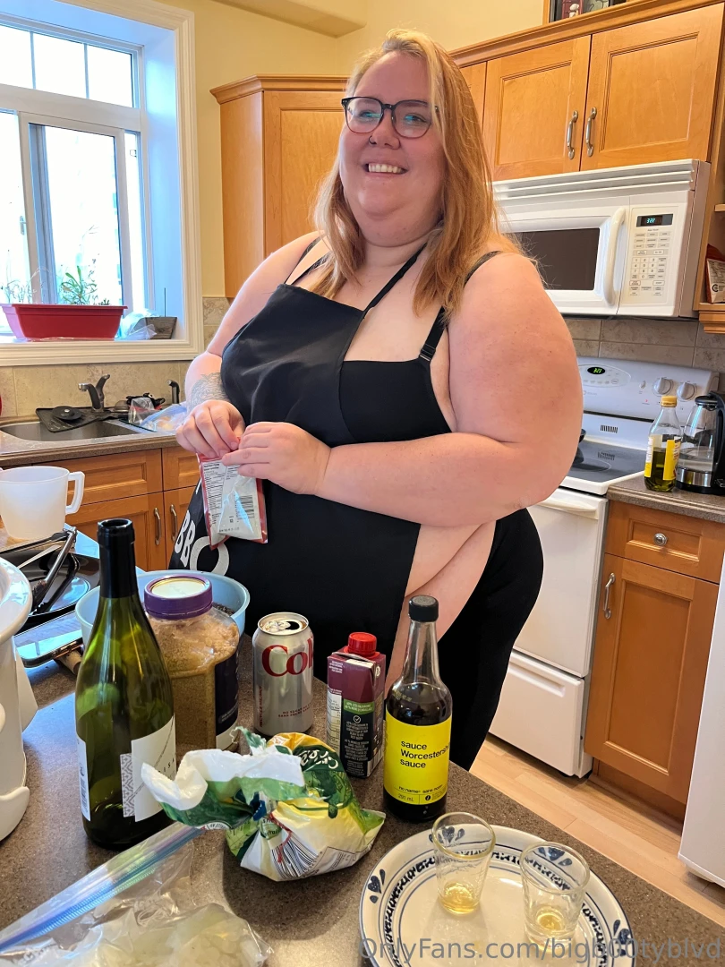 Get you an ssbbw who cooks and cleans part 4 