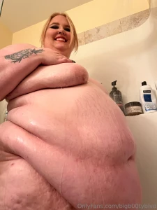 Gotta clean up after a long stuff-and-fuck session part 1